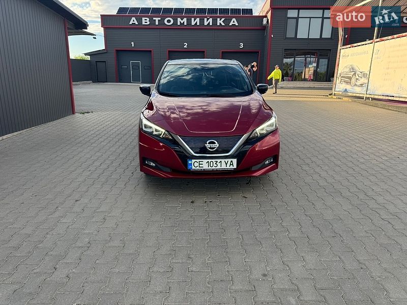 Хэтчбек Nissan Leaf 2021 в Черновцах Хэтчбек Nissan Leaf 2021 в Черновцах