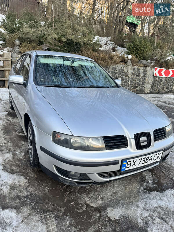 Хэтчбек SEAT Leon 2003 в Хмельницком
