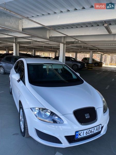 Хэтчбек SEAT Leon 2010 в Киеве Хэтчбек SEAT Leon 2010 в Киеве