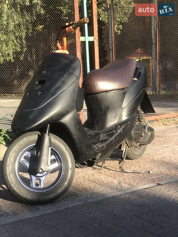 Скутер Suzuki Lets 2 2001 в Киеве