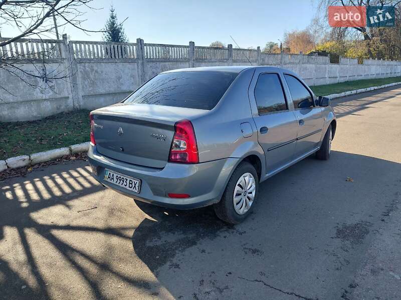 Седан Renault Logan 2010 в Прилуках Седан Renault Logan 2010 в Прилуках