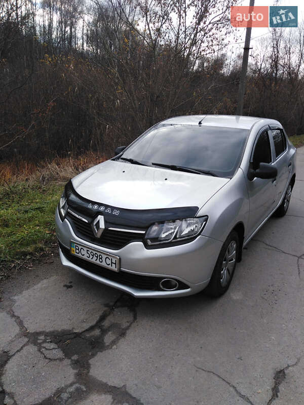 Седан Renault Logan 2013 в Валках