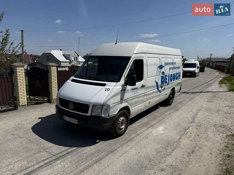 Грузовой фургон Volkswagen LT 2003 в Львове