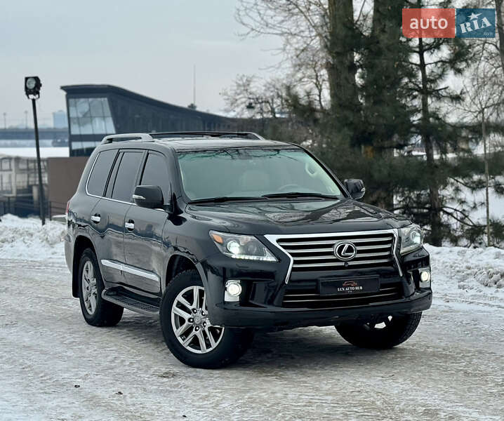 Внедорожник / Кроссовер Lexus LX 2013 в Киеве