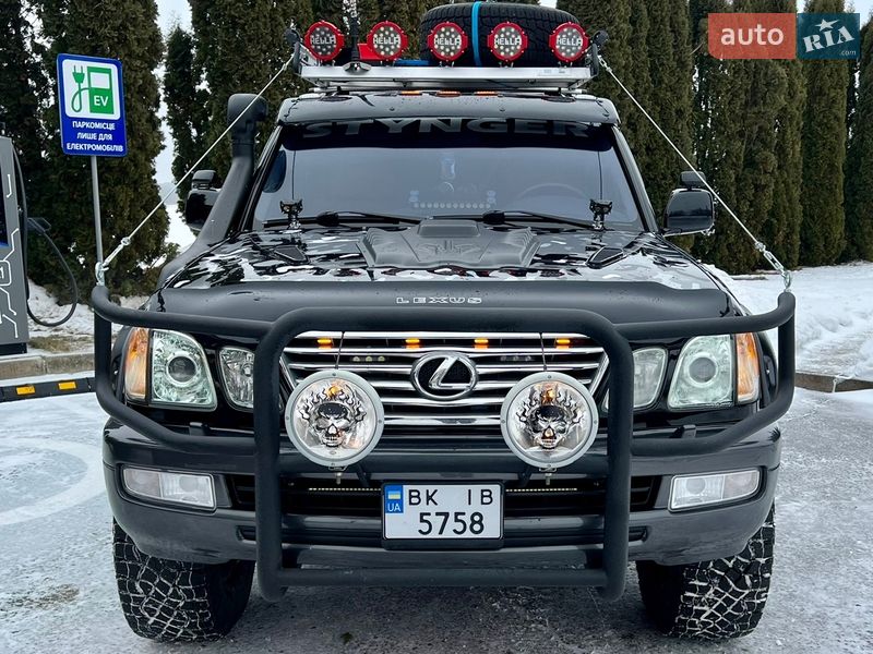 Внедорожник / Кроссовер Lexus LX 2003 в Ровно