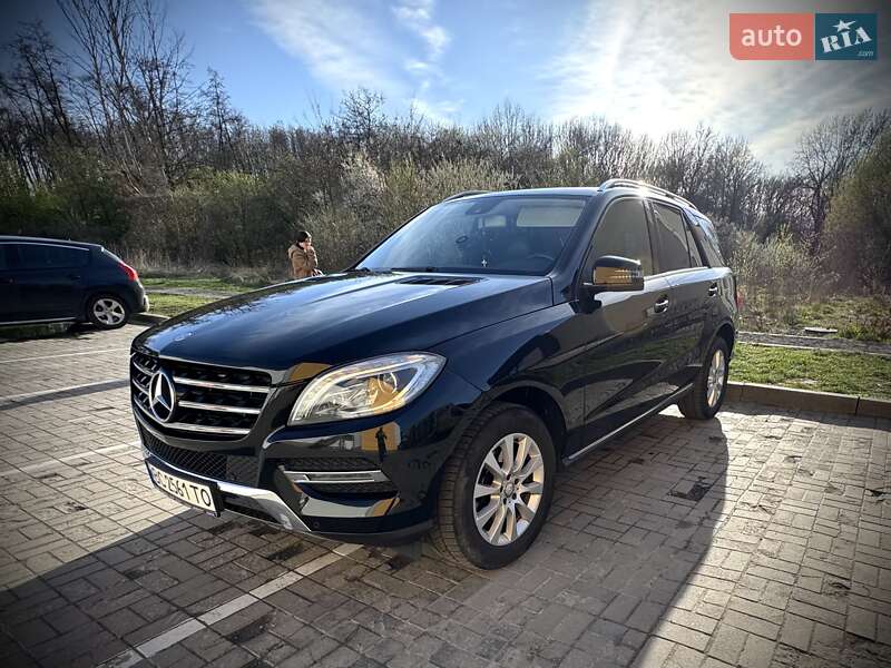 Внедорожник / Кроссовер Mercedes-Benz M-Class 2014 в Львове