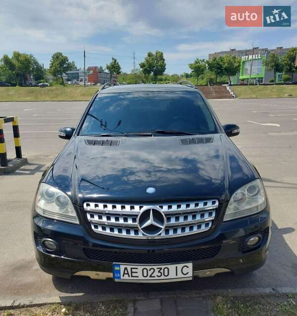 Позашляховик / Кросовер Mercedes-Benz M-Class 2007 в Кривому Розі