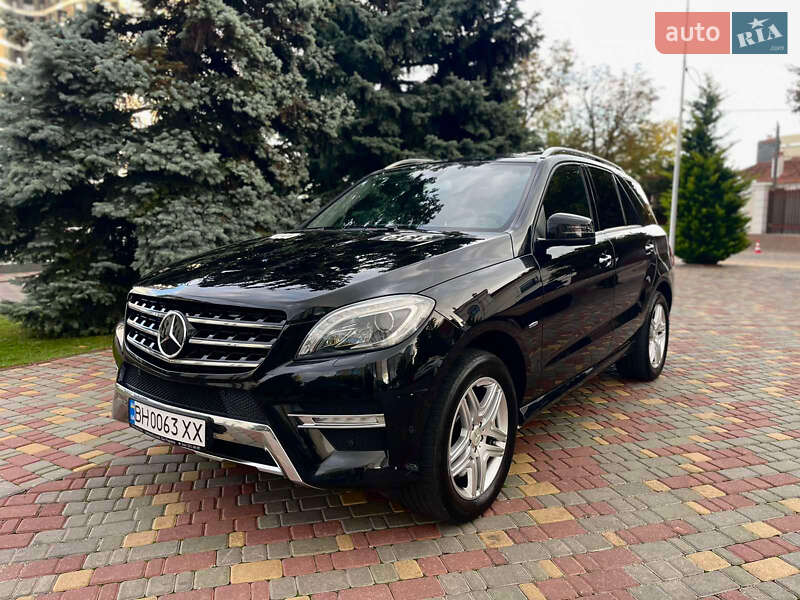 Внедорожник / Кроссовер Mercedes-Benz M-Class 2013 в Одессе Внедорожник / Кроссовер Mercedes-Benz M-Class 2013 в Одессе