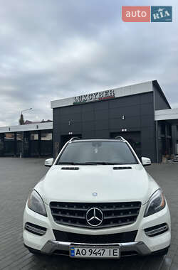 Внедорожник / Кроссовер Mercedes-Benz M-Class 2014 в Хусте
