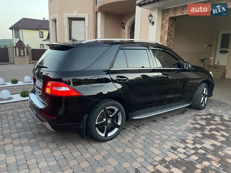 Внедорожник / Кроссовер Mercedes-Benz M-Class 2013 в Черновцах