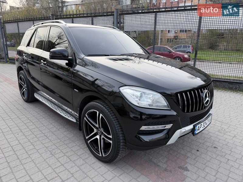 Позашляховик / Кросовер Mercedes-Benz M-Class 2012 в Запоріжжі