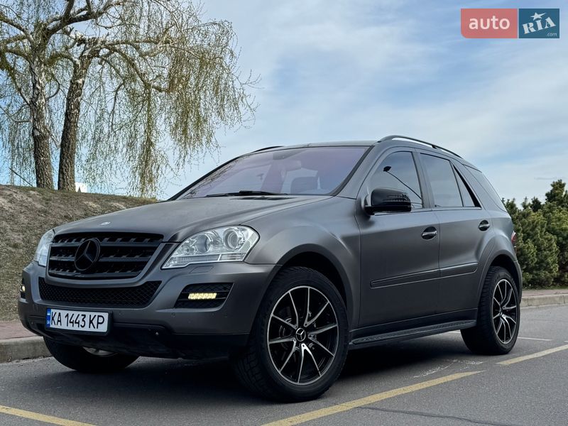 Позашляховик / Кросовер Mercedes-Benz M-Class 2011 в Києві