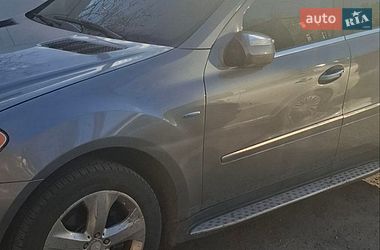 Позашляховик / Кросовер Mercedes-Benz M-Class 2009 в Березівці