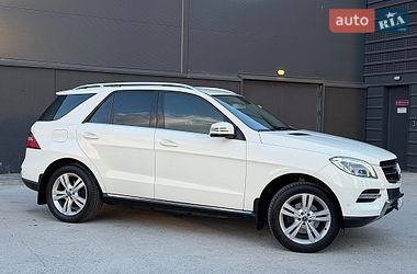 Позашляховик / Кросовер Mercedes-Benz M-Class 2013 в Києві