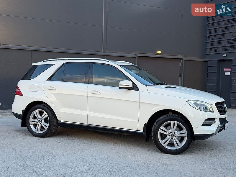 Внедорожник / Кроссовер Mercedes-Benz M-Class 2013 в Киеве