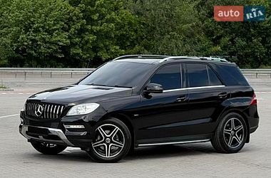 Позашляховик / Кросовер Mercedes-Benz M-Class 2013 в Дніпрі Позашляховик / Кросовер Mercedes-Benz M-Class 2013 в Дніпрі