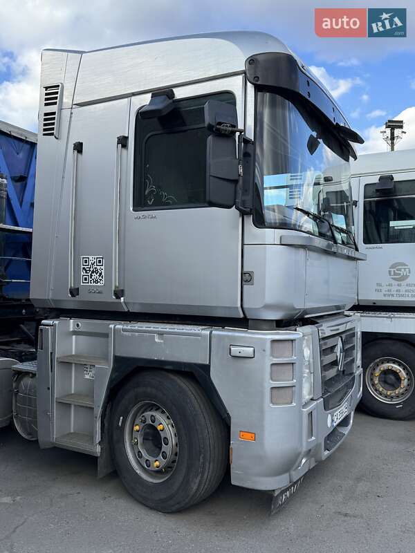 Тягач Renault Magnum 2009 в Черкассах