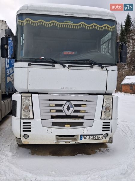 Тягач Renault Magnum 2000 в Турке