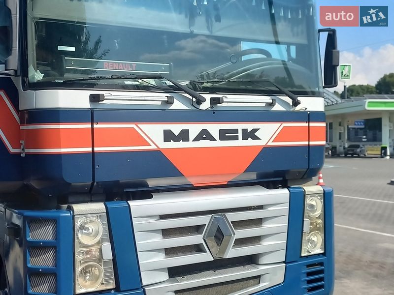 Тягач Renault Magnum 2007 в Новоархангельске