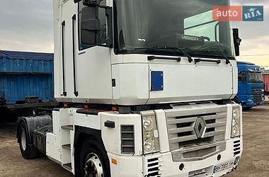 Тягач Renault Magnum 2002 в Березівці