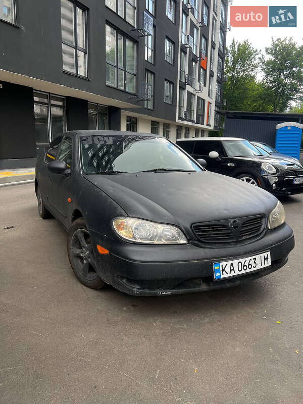 Седан Nissan Maxima 2002 в Киеве