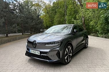 Внедорожник / Кроссовер Renault Megane E-Tech Electric 2024 в Ужгороде