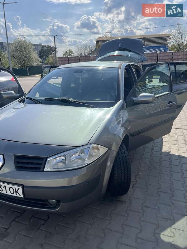 Хэтчбек Renault Megane 2003 в Киеве