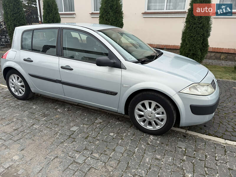 Хэтчбек Renault Megane 2004 в Золочеве Хэтчбек Renault Megane 2004 в Золочеве