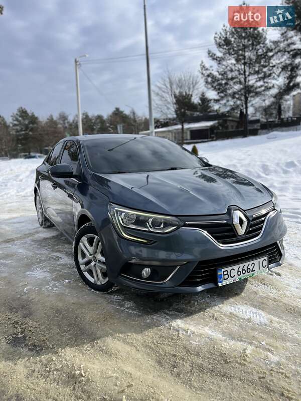 Седан Renault Megane 2017 в Новояворовске Седан Renault Megane 2017 в Новояворовске