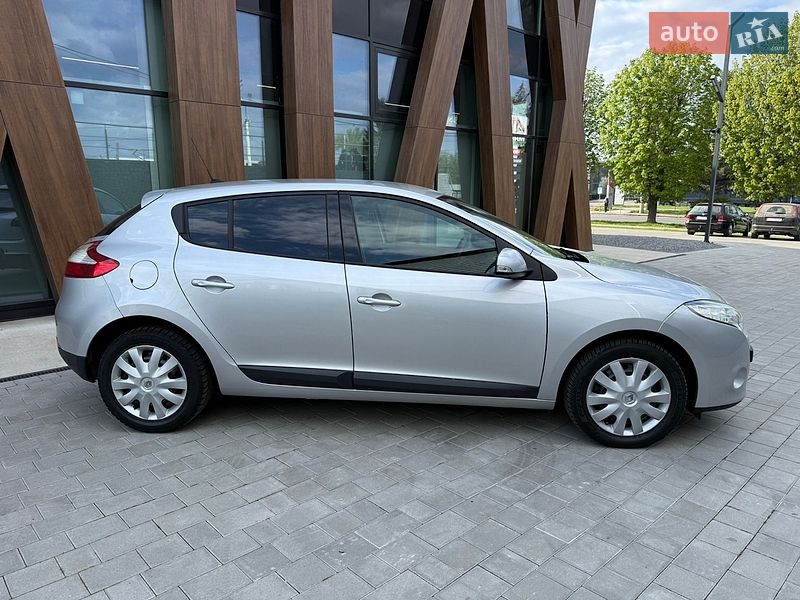 Хэтчбек Renault Megane 2010 в Луцке