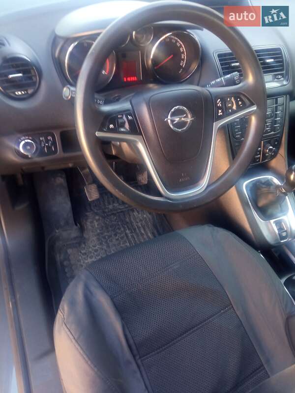 Мікровен Opel Meriva 2011 в Вараші