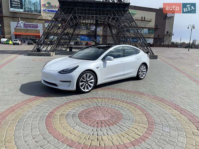 Седан Tesla Model 3 2019 в Харькове
