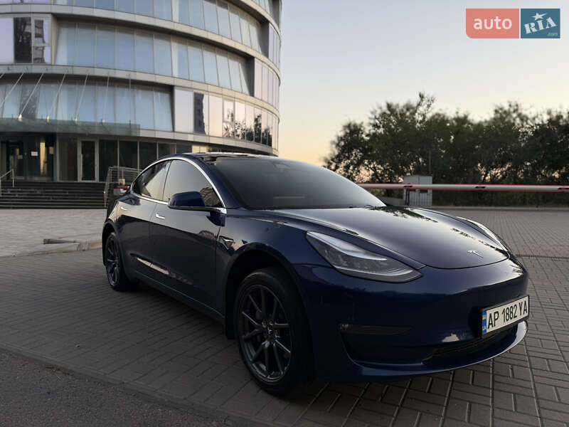 Седан Tesla Model 3 2019 в Запорожье