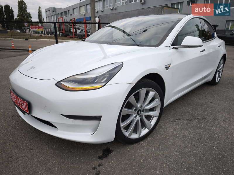 Седан Tesla Model 3 2019 в Киеве Седан Tesla Model 3 2019 в Киеве