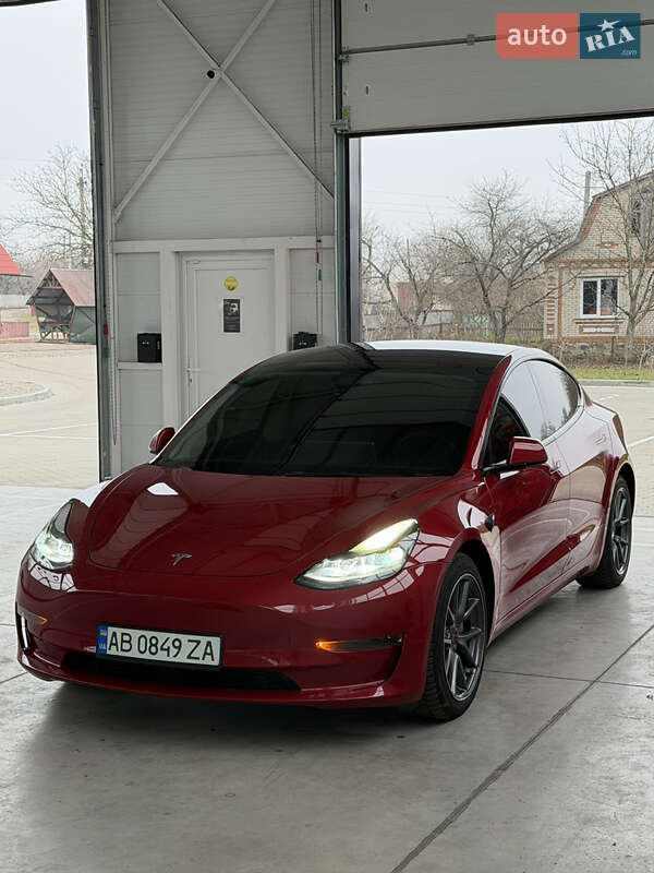 Седан Tesla Model 3 2022 в Ильинцах Седан Tesla Model 3 2022 в Ильинцах