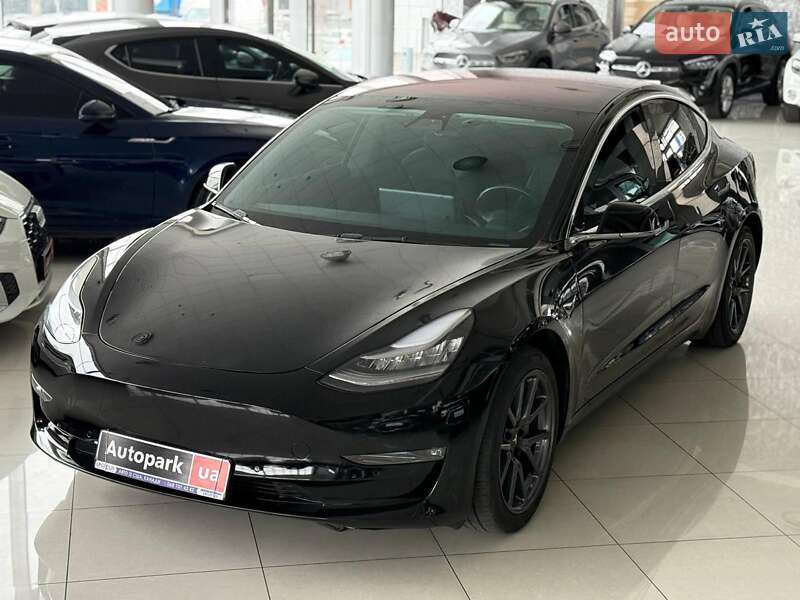 Седан Tesla Model 3 2019 в Одессе Седан Tesla Model 3 2019 в Одессе