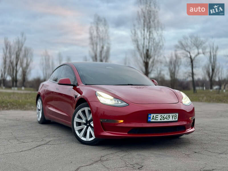 Седан Tesla Model 3 2021 в Каменском