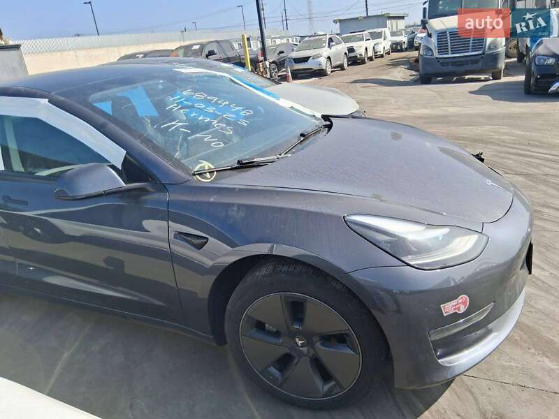 Седан Tesla Model 3 2023 в Білій Церкві