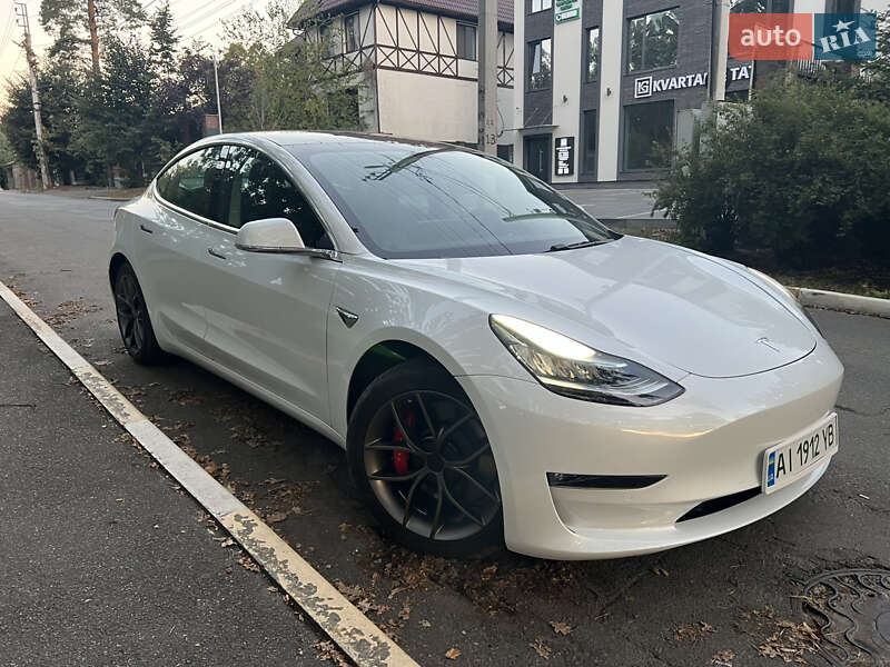 Седан Tesla Model 3 2019 в Киеве Седан Tesla Model 3 2019 в Киеве