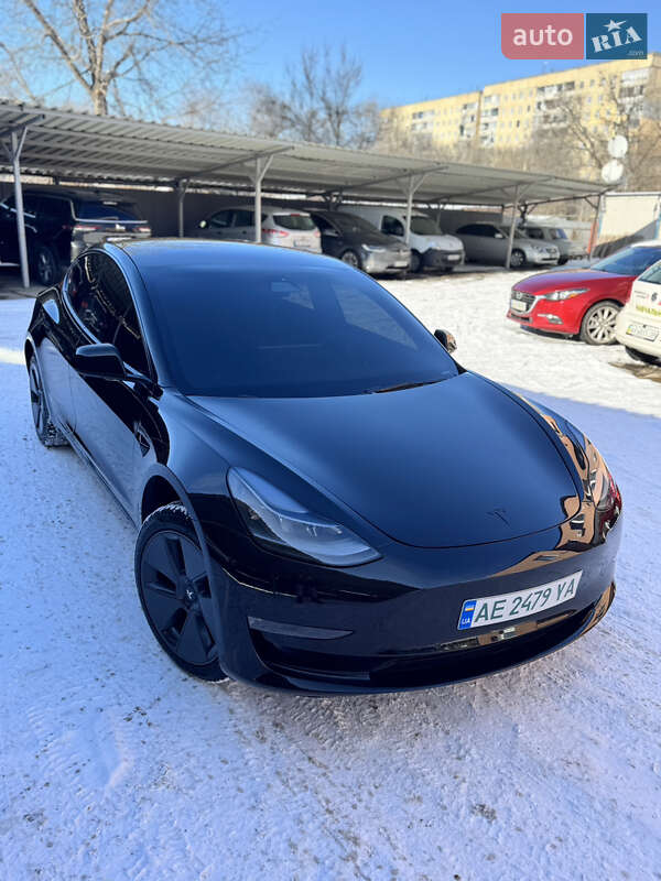 Седан Tesla Model 3 2021 в Днепре