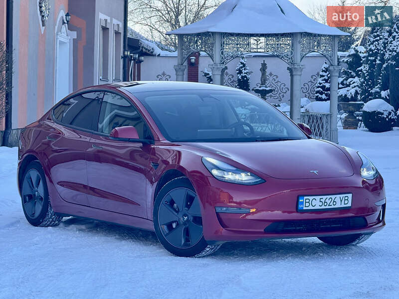 Седан Tesla Model 3 2023 в Стрые Седан Tesla Model 3 2023 в Стрые