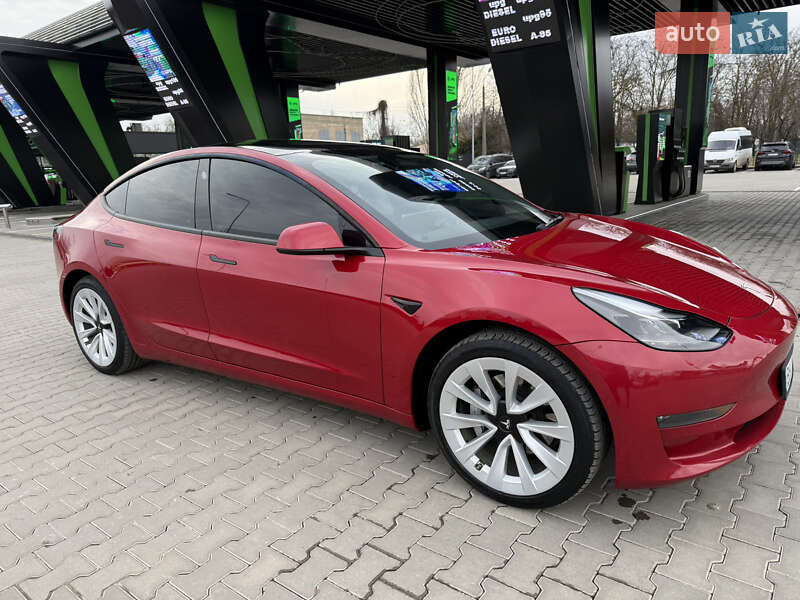 Седан Tesla Model 3 2022 в Одессе Седан Tesla Model 3 2022 в Одессе