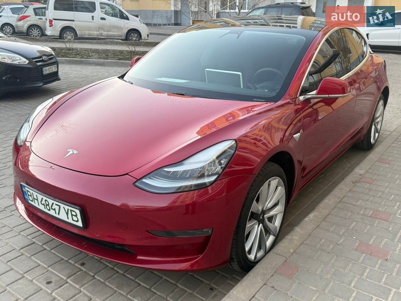 Седан Tesla Model 3 2020 в Одессе
