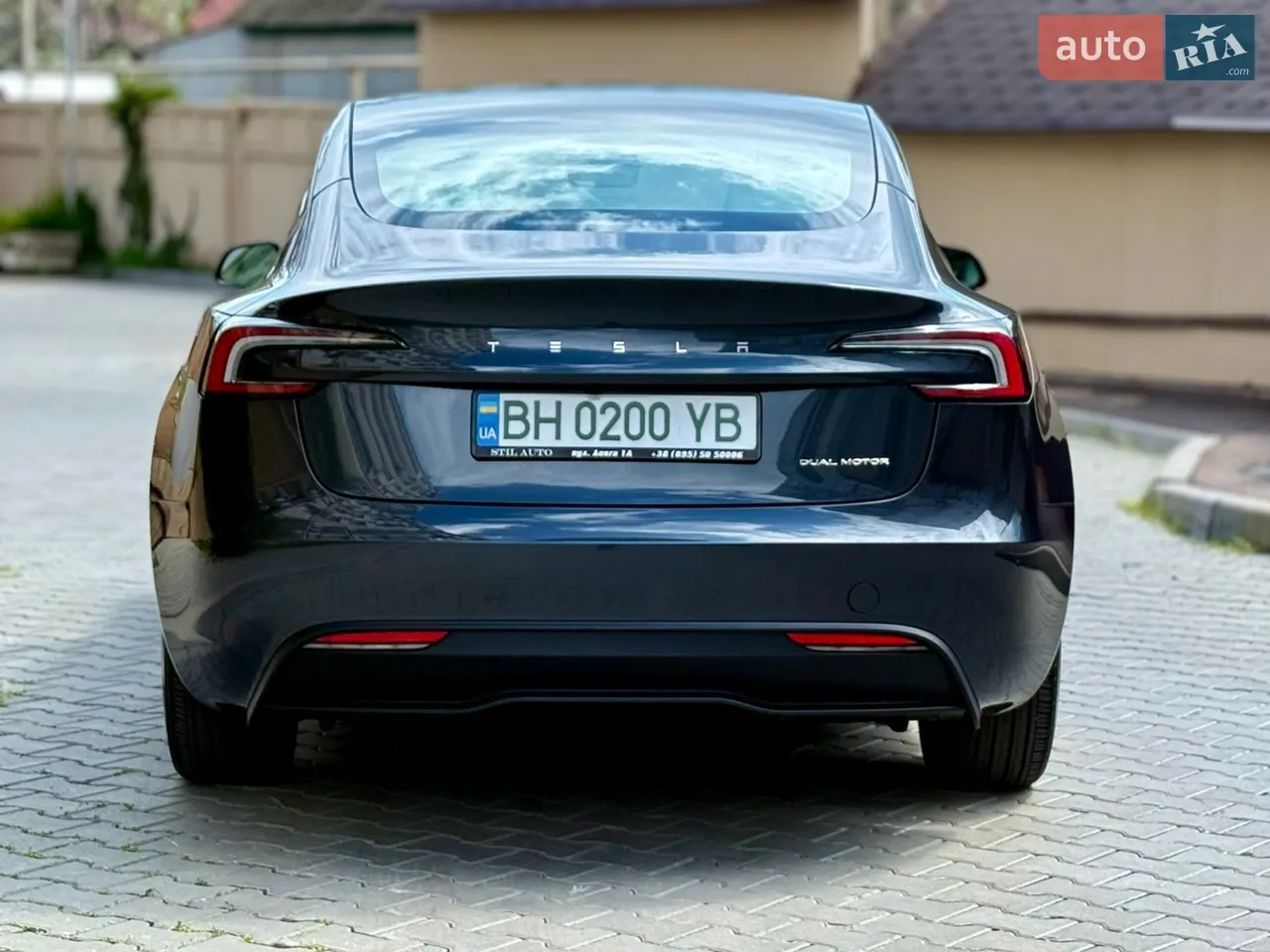 Tesla Model 3 2025 photo 3