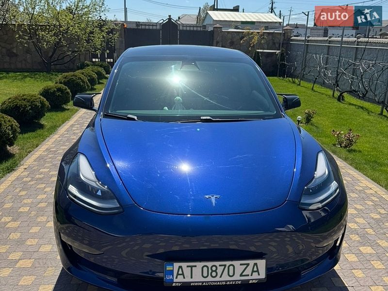 Седан Tesla Model 3 2022 в Ивано-Франковске Седан Tesla Model 3 2022 в Ивано-Франковске
