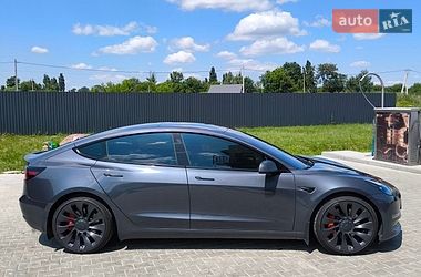 Седан Tesla Model 3 2021 в Бородянке