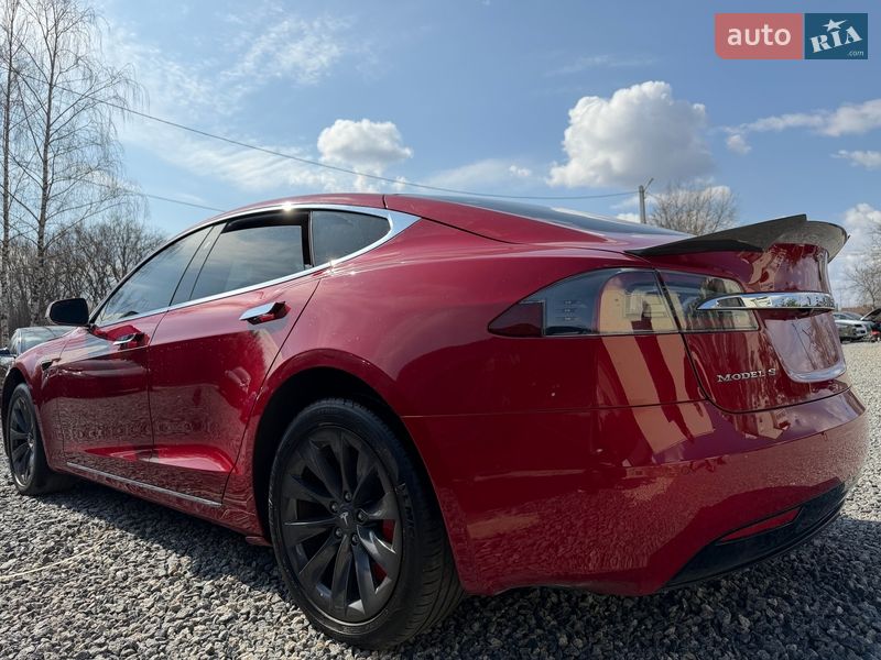 Ліфтбек Tesla Model S 2020 в Дрогобичі Ліфтбек Tesla Model S 2020 в Дрогобичі