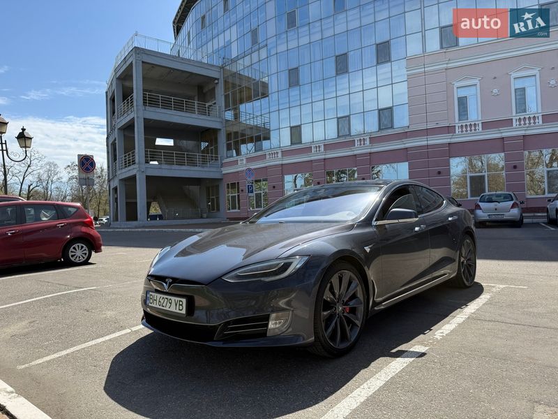 Лифтбек Tesla Model S 2016 в Одессе Лифтбек Tesla Model S 2016 в Одессе