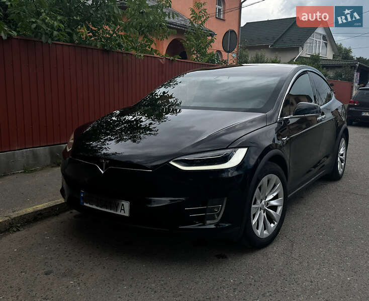 Внедорожник / Кроссовер Tesla Model X 2018 в Черновцах Внедорожник / Кроссовер Tesla Model X 2018 в Черновцах