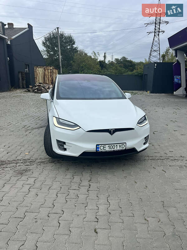 Внедорожник / Кроссовер Tesla Model X 2016 в Черновцах